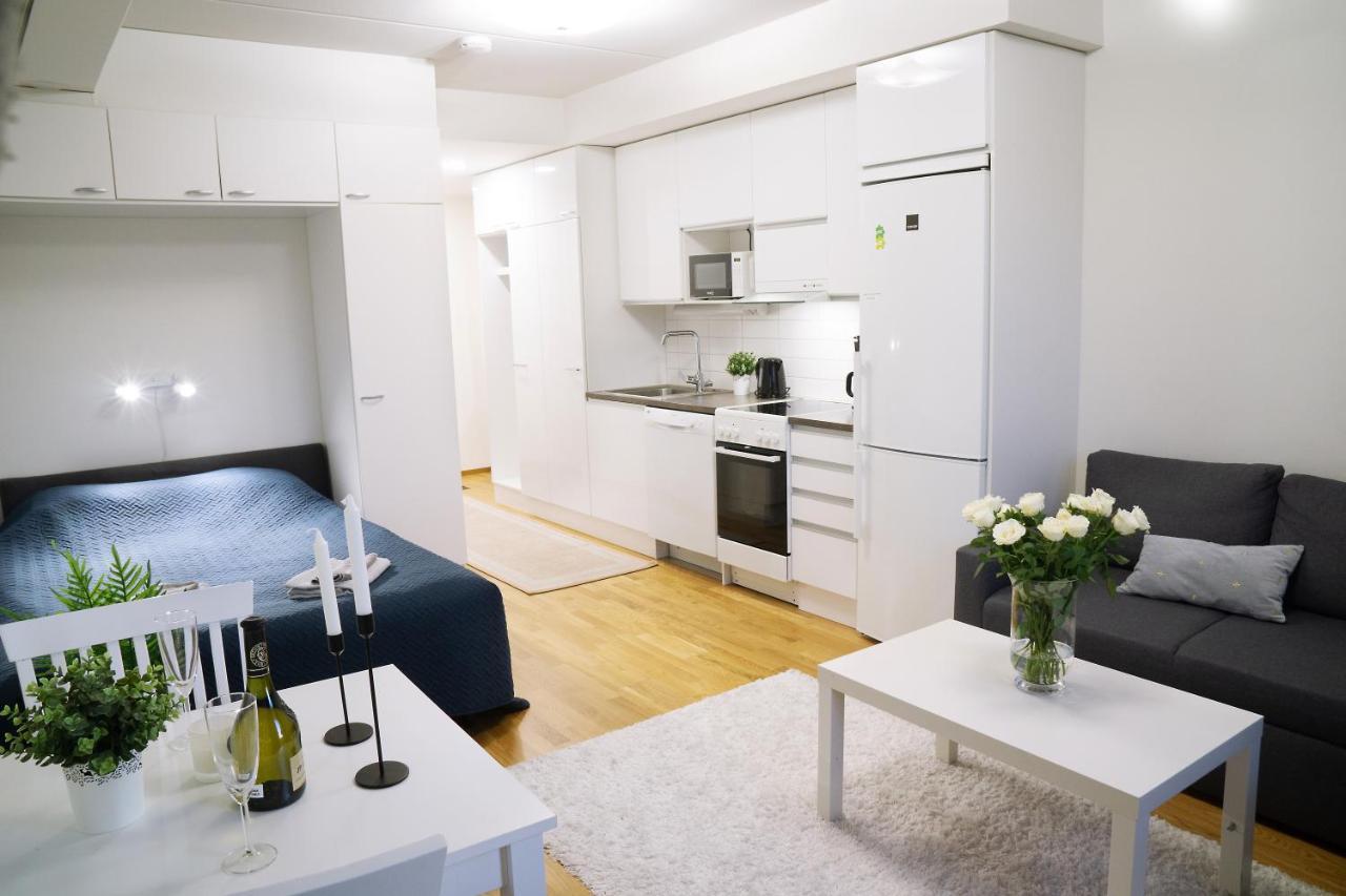 Lovely Northern Apartment, Parking Oulu Bagian luar foto