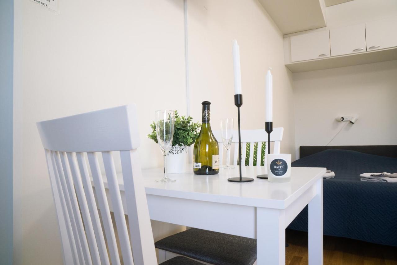 Lovely Northern Apartment, Parking Oulu Bagian luar foto